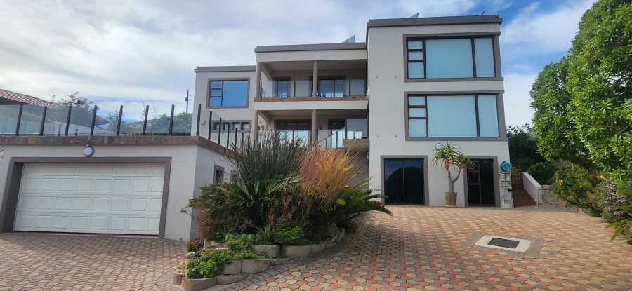 4 Bedroom Property for Sale in Dana Bay Western Cape
